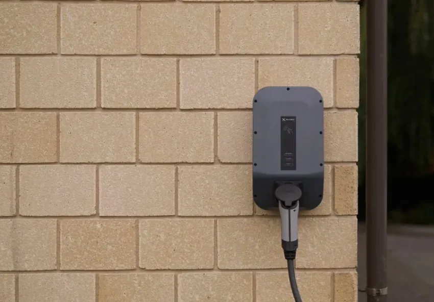 Elektroauto uzlade